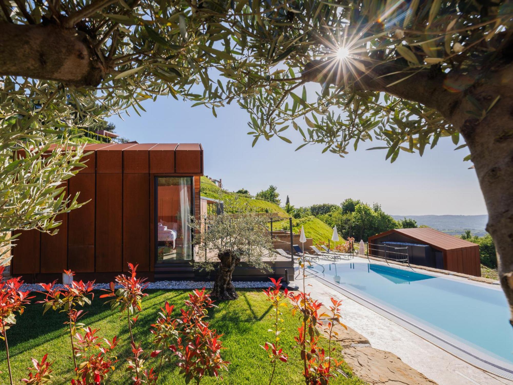 Wine Paradise - Glamping Resort Marezige Luaran gambar
