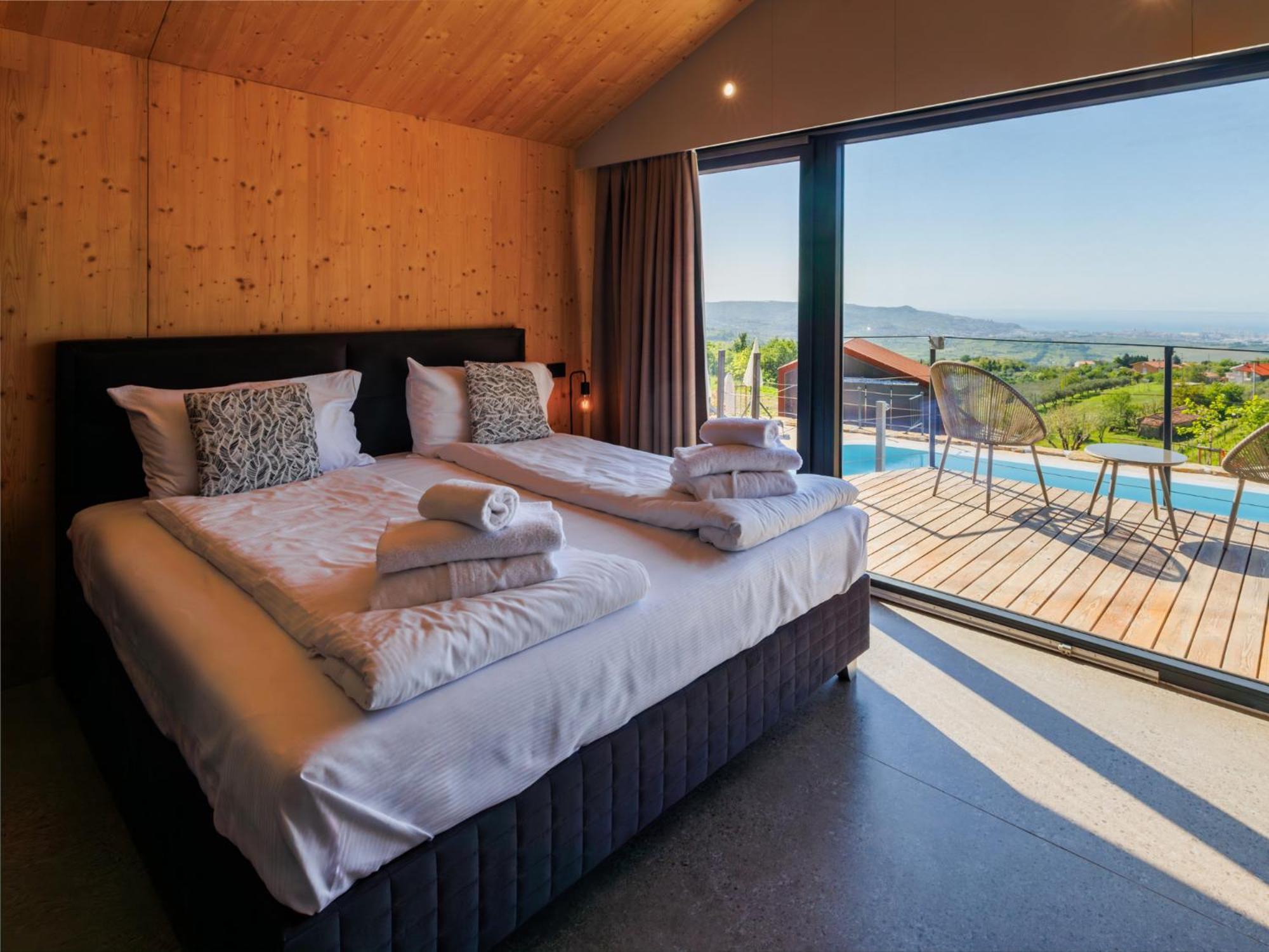 Wine Paradise - Glamping Resort Marezige Luaran gambar